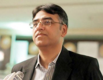 اسد عمر